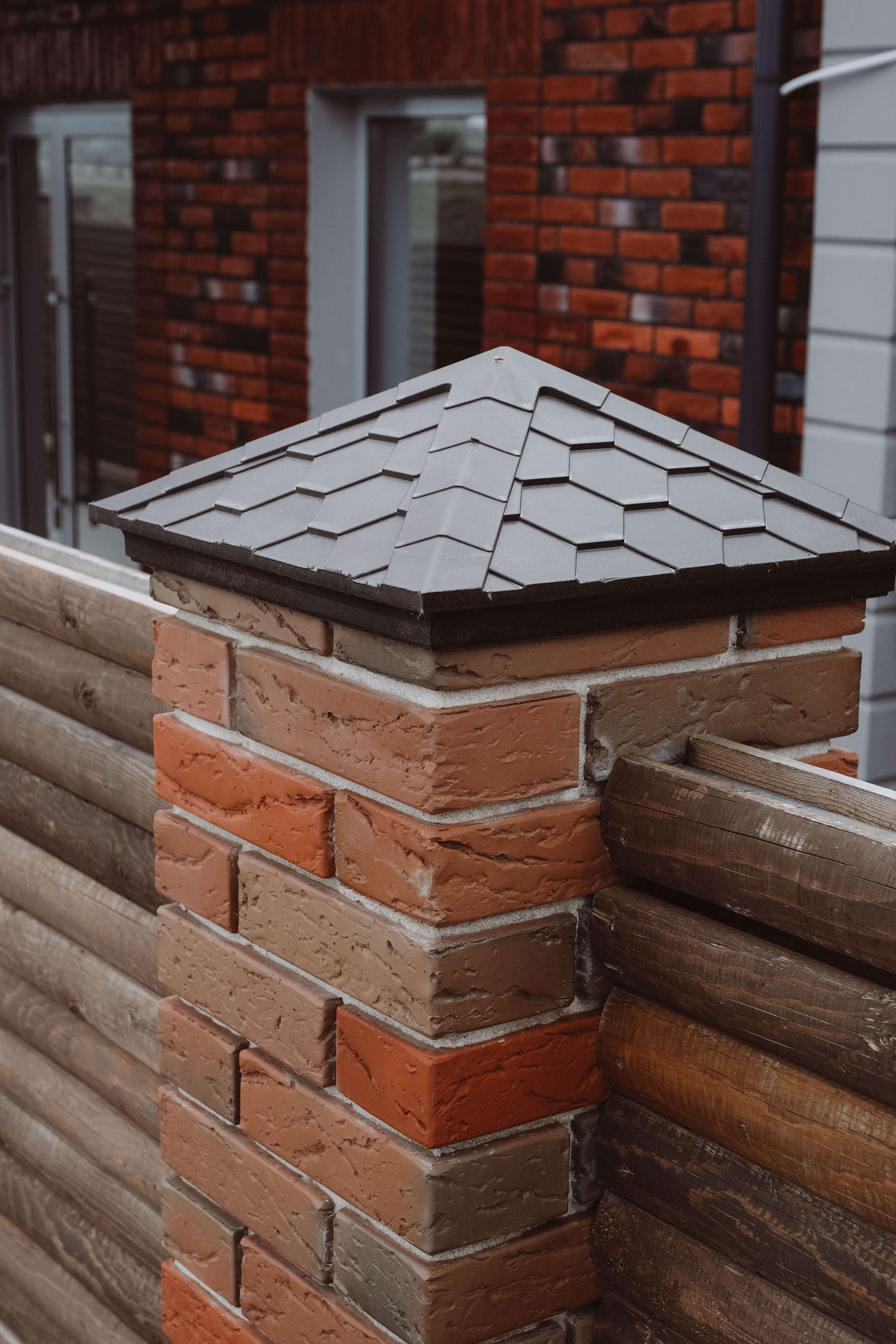 Колпак Zking Эверест Коричневый на столб 1.5х1.5 кирпича (390х390мм) в Евпатории фото